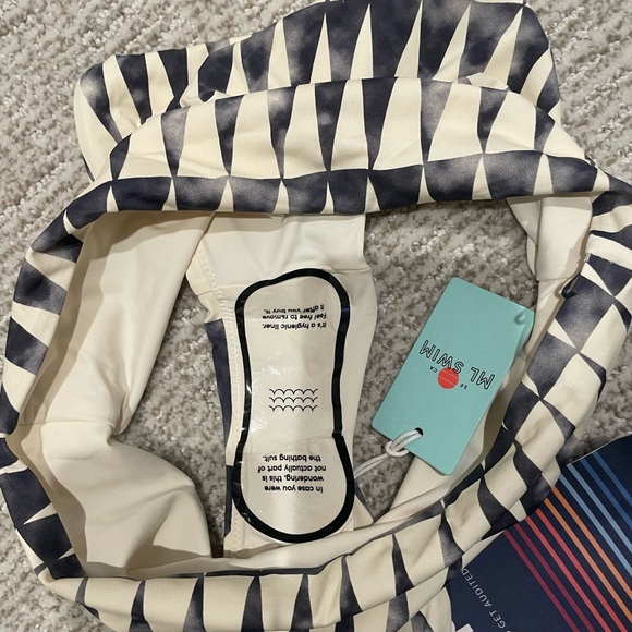 NWT Marine Layer Bikini set. Size small. - Picture 4 of 4